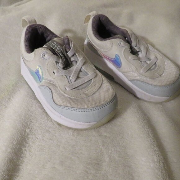 Nike | Shoes | Nike Motif Shoes Size 7c | Poshmark